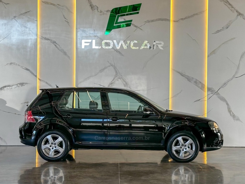 VOLKSWAGEN - GOLF - 2009/2009 - Preta - R$ 45.900,00