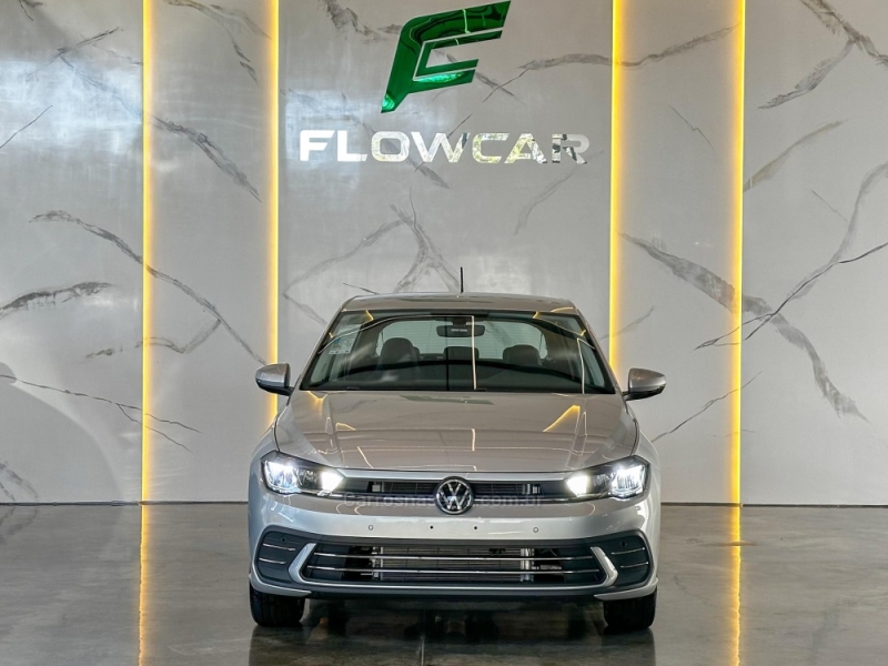 VOLKSWAGEN - POLO - 2025/2025 - Prata - R$ 133.300,00