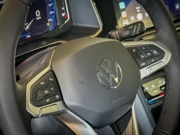VOLKSWAGEN - POLO - 2025/2025 - Prata - R$ 133.300,00