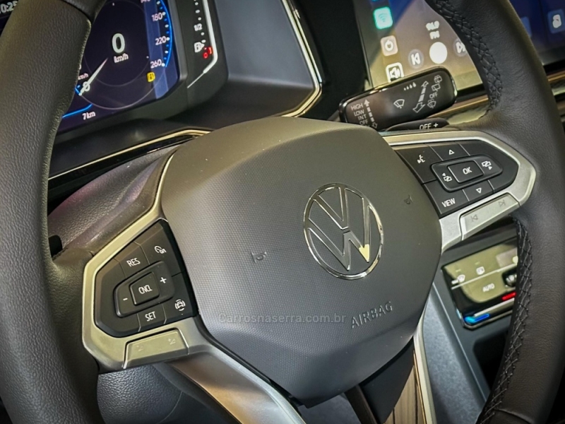 VOLKSWAGEN - POLO - 2025/2025 - Prata - R$ 133.300,00