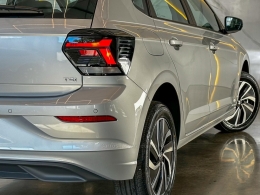 VOLKSWAGEN - POLO - 2025/2025 - Prata - R$ 133.300,00
