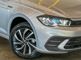 VOLKSWAGEN - POLO - 2025/2025 - Prata - R$ 133.300,00